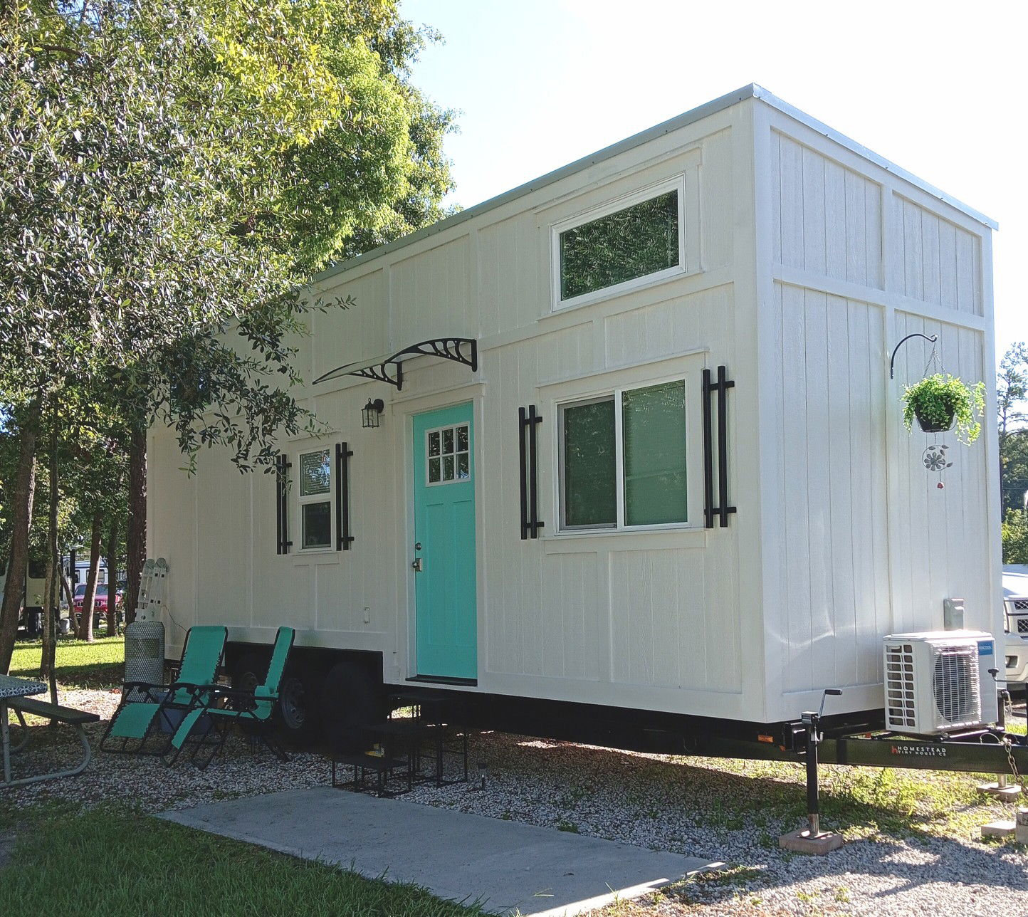 BATHTUB!  Gorgeous! Ready today! - 1 bed, 1 bath, 325 sqft in Jacksonville, Florida